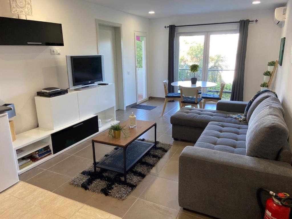 Two Bedroom Center Apartment Quarteira Quarteira